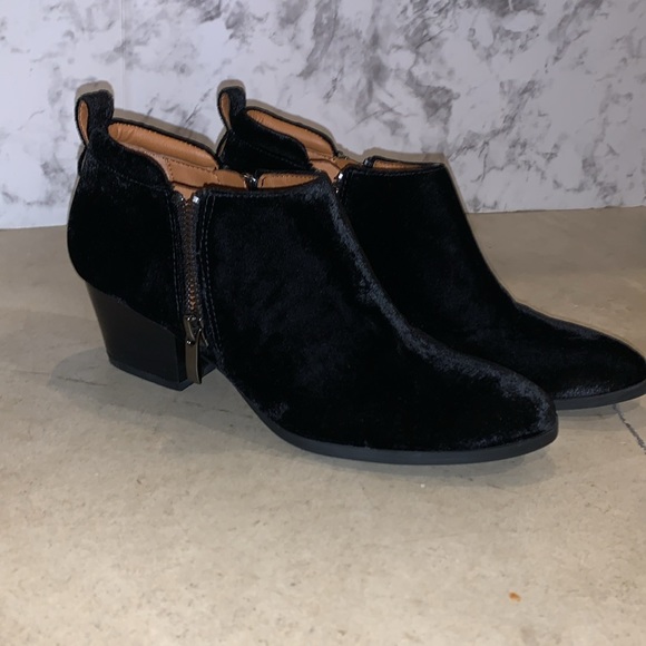 Franco Sarto Womens Ankle Boot Granite Velvet Side Zip Size 5.5 - Picture 3 of 8